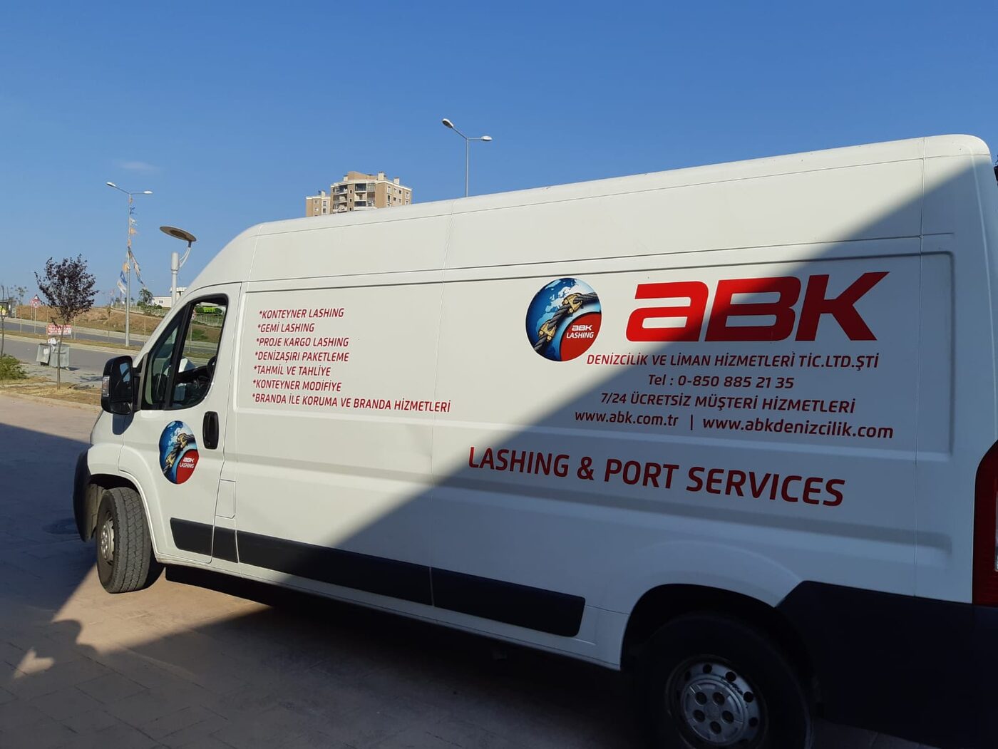 Araç giydirme uygulaması - Koca Reklam
