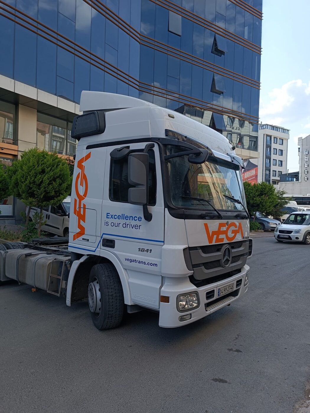 Araç giydirme uygulaması - Koca Reklam