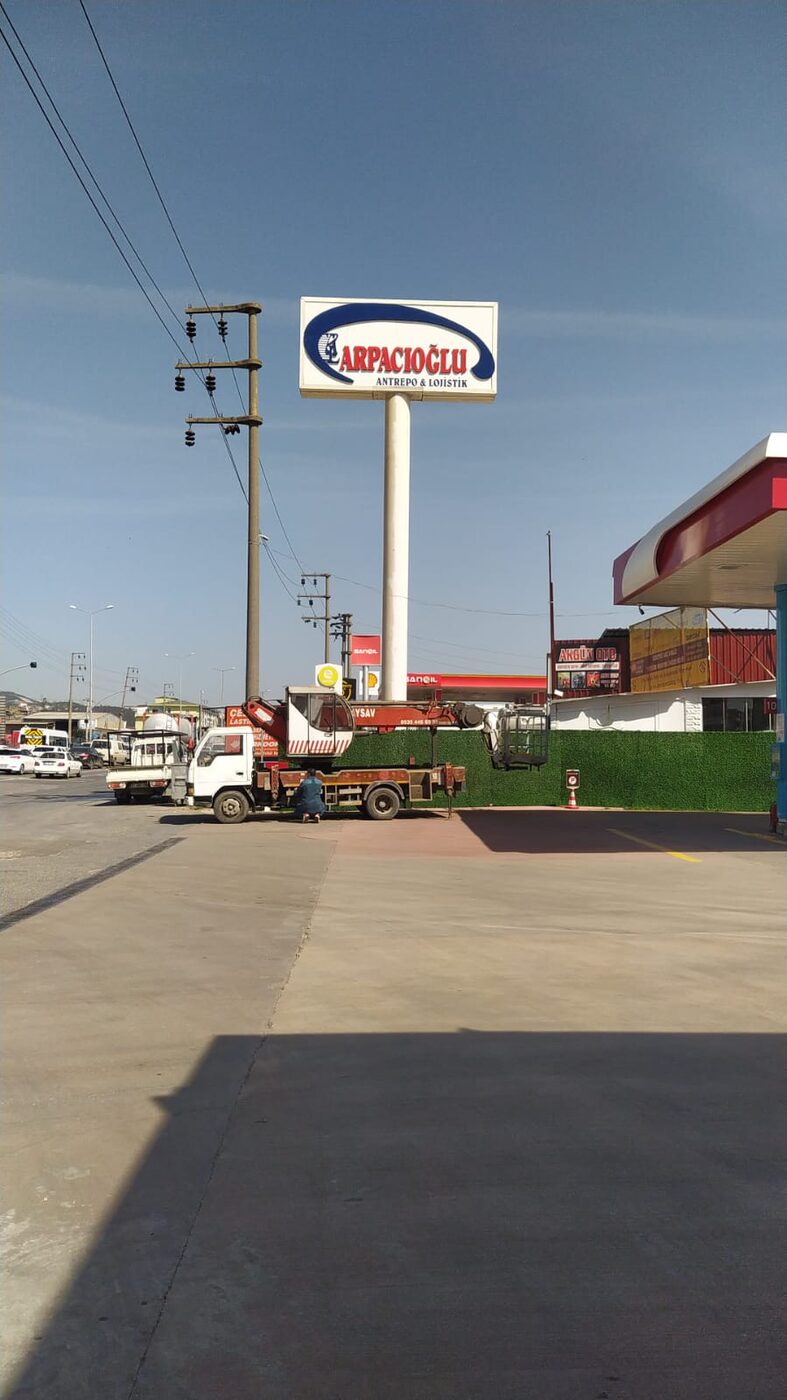 Totem ve yönlendirme tabelası - Koca Reklam